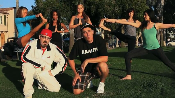 fog_and_smog_yoga_girl_OM-Times