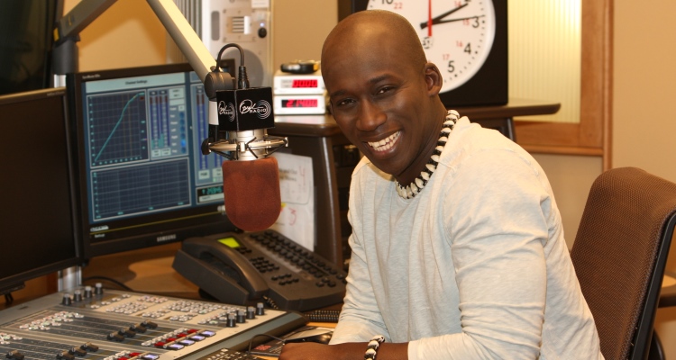 Derrick-Ashong_OMTimes_DNA-in-Studio