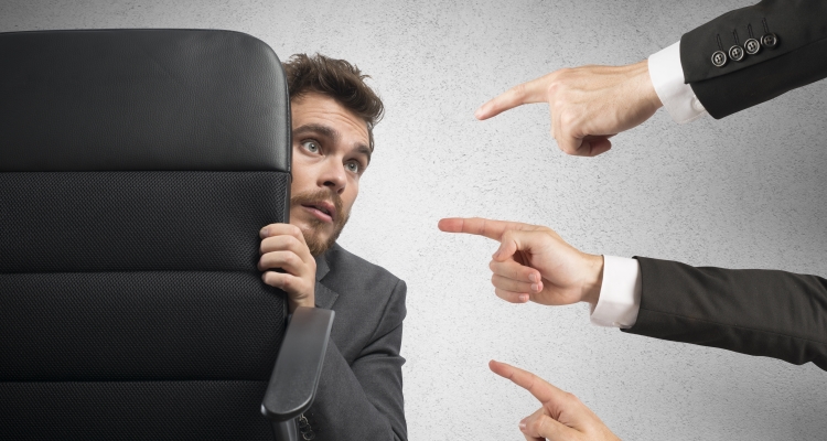 5-toxic-co-workers-and-how-to-deal-with-them-omtimes